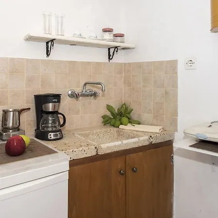 Maria Traditional 3* آداماس