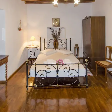 بيت ضيافة Maria Traditional آداماس